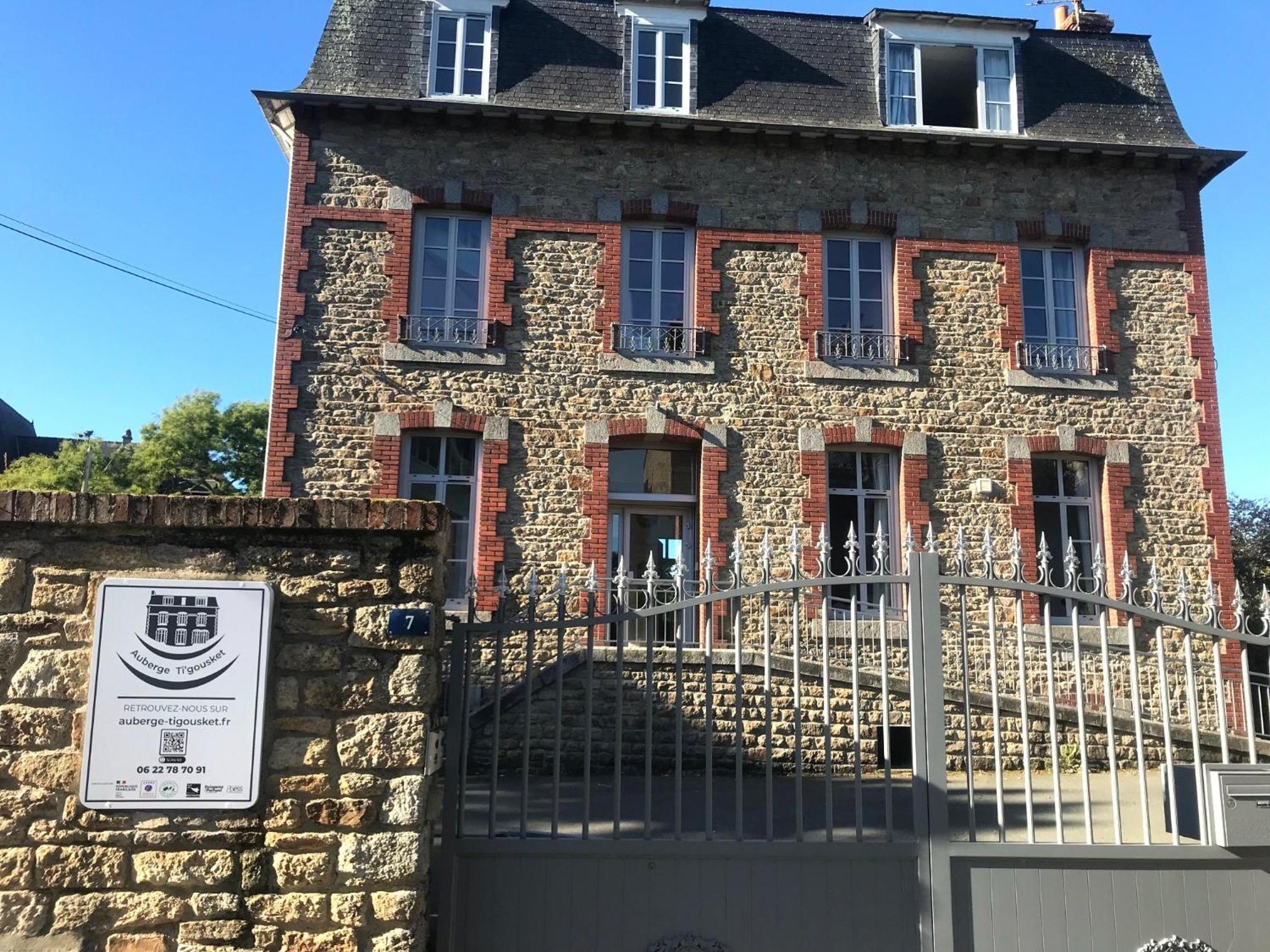 Auberge Ti'Gousket Guingamp Ngoại thất bức ảnh